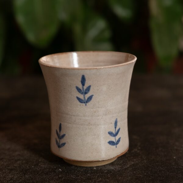 Blue leaf motif yunomi2