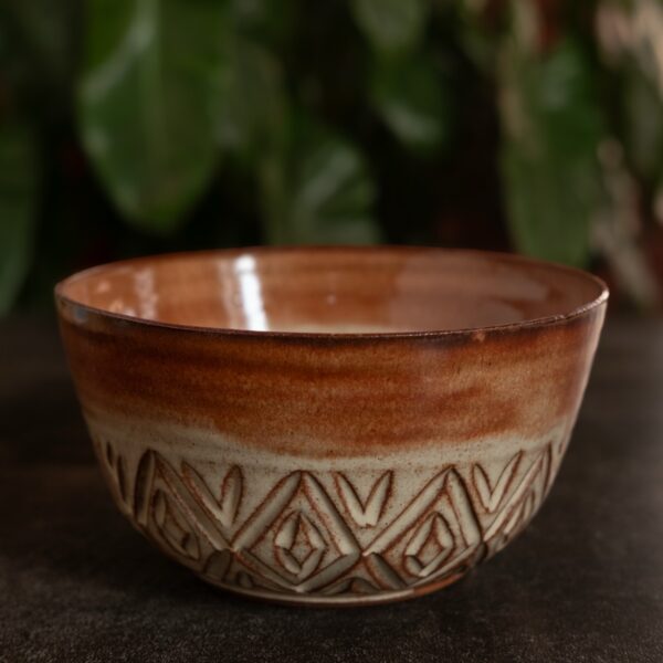 Rustic carved bowl1